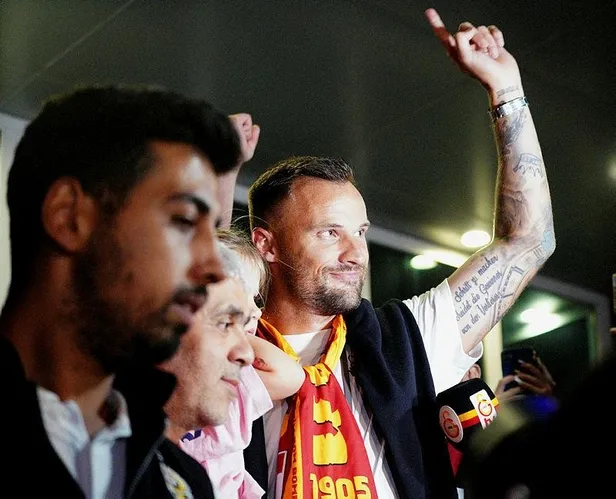 Galatasaray Seferovic ve Dubois transferlerini bitirdi-3