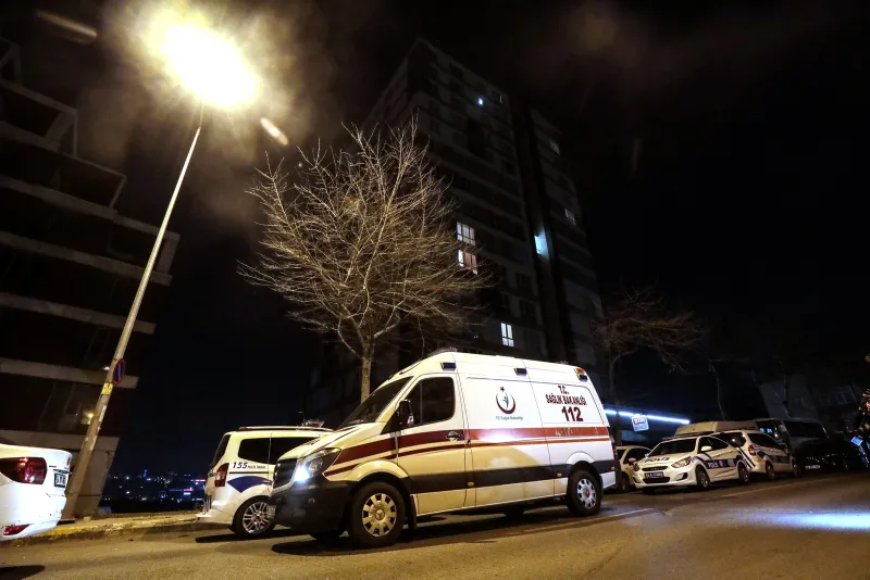 İstanbul'da bir rezidansın 9.katından düşen kadın öldü - 11