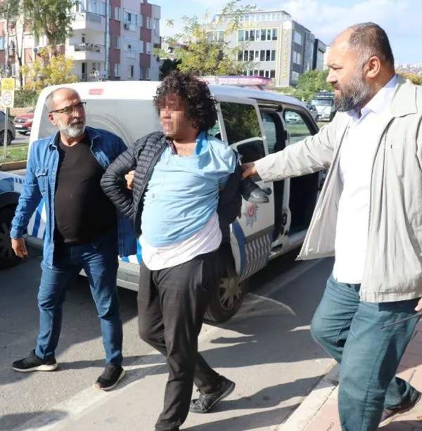 Antalya'da motokurye dehşeti! Belge isteyen 3 polise saldırdı 1 kişiyi darbetti-5