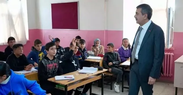 Milli Eğitim Bakanı Yusuf Tekin'den Türkiye Yüzyılı Maarif Modeli paylaşımı: Milli ve manevi değerlere sahip bir nesil yetiştiriyoruz