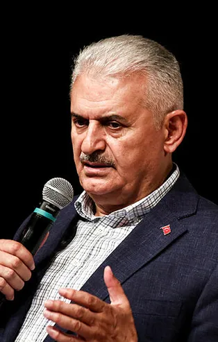 Binali Yıldırım kararsız seçmene seslendi