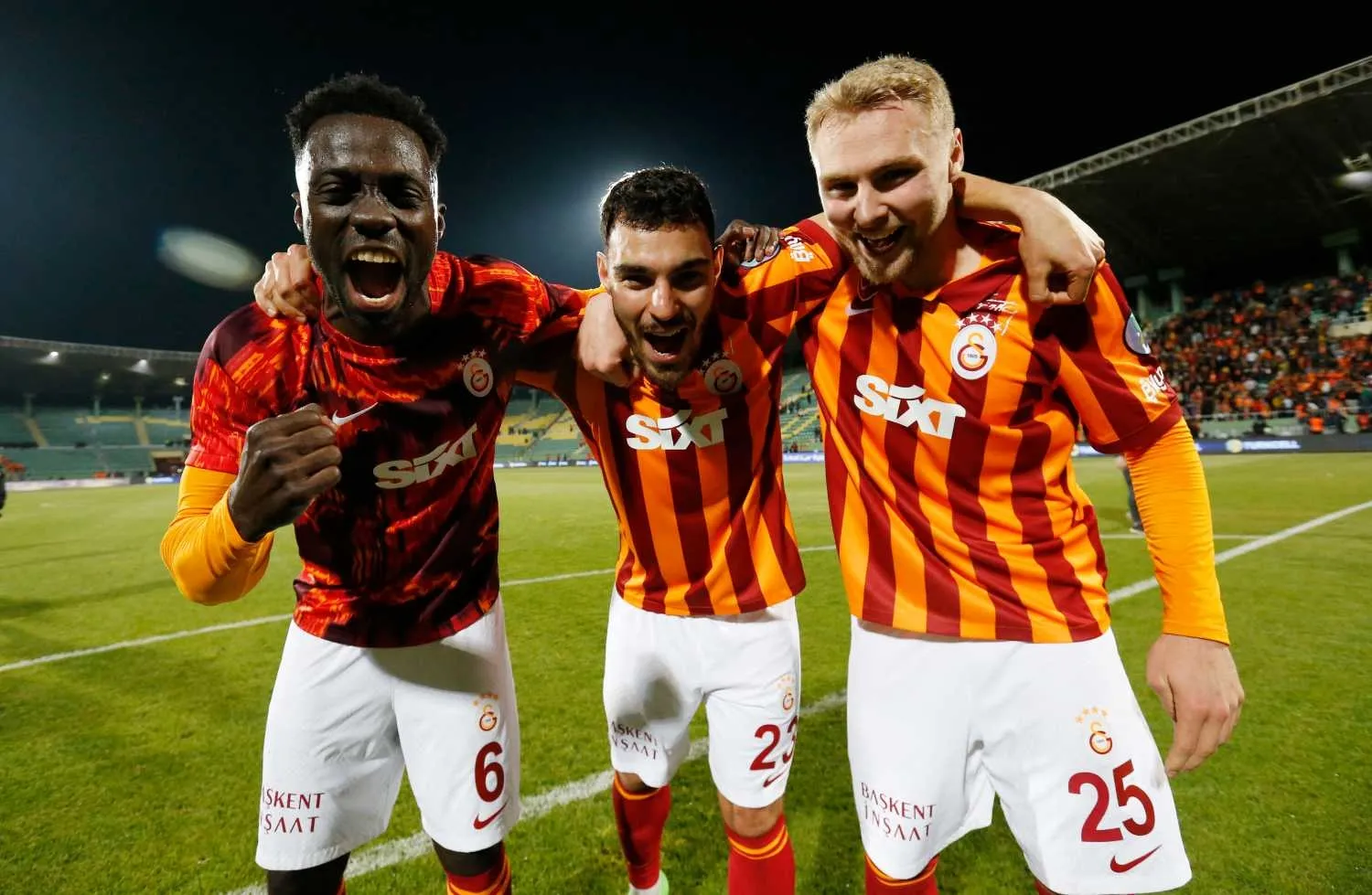 Galatasaray'dan eski yıldızına transfer teklifi! Okan Buruk onu istedi - 13