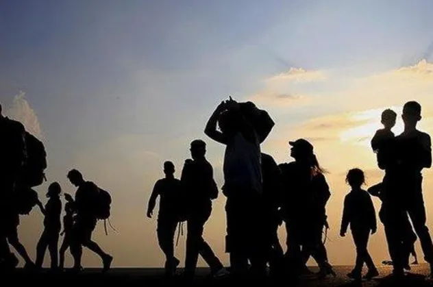 İzmir'de 143 düzensiz göçmen yakalandı