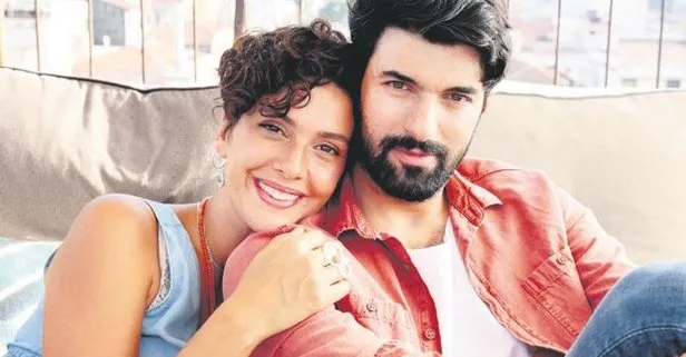 Bir Ask Iki Hayat Filminin Afisi Dun Gorucuye Cikti Takvim