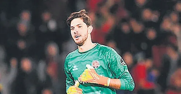 Galatasaray'da Okan gidiyor Batuhan geliyor