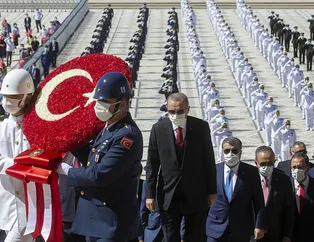 Devlet Anıtkabir'de! İşte o görüntüler