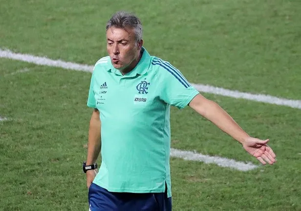 aslanda-da-sicak-saatler-galatasaray-baskani-burak-elmas-fatih-terim-ile-bir-kez-daha-gorusecek-1641766518540.jpeg Aslan'da da sıcak saatler! Galatasaray Başkanı Burak Elmas, Fatih Terim ile bir kez daha görüşecek-4