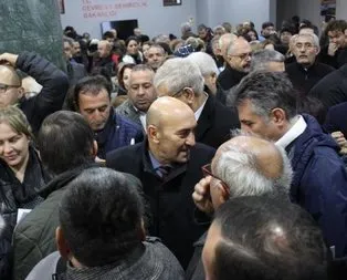 Vatandaşın sokakta duş aldığı İzmirin belediye başkanı Tunç Soyer Kanal İstanbula hayır kuyruğunda!