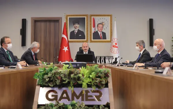 son-dakika-tam-kapanma-detaylari-icisleri-bakani-suleyman-soylu-kisitlamalari-ihlal-edenlere-goz-yumulmayacak-1619530017176.jpg SON DAKİKA: Tam kapanma detayları! İçişleri Bakanı Süleyman Soylu: Kısıtlamaları ihlal edenlere göz yumulmayacak-2