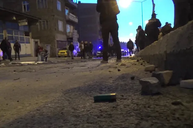 Yer: Erzurum... Ortalık savaş alanına döndü