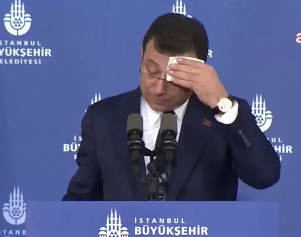 chpde-koltuk-kavgasi-alevlendi-parti-ici-lobicilik-basladi-ekrem-imamoglu-bastiriyor-kemal-kilicdaroglu-taviz-1685941813968.jpg CHP'de koltuk kavgası alevlendi! Ekrem İmamoğlu kurultay istedi, Kemal Kılıçdaroğlu rest çekti: MYK'ya ince ayar-11