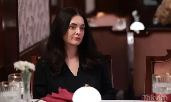 Kral Kaybederse'de veda zamanı! Başrol oyuncunun bileti kesildi: 2. sezon... - 5