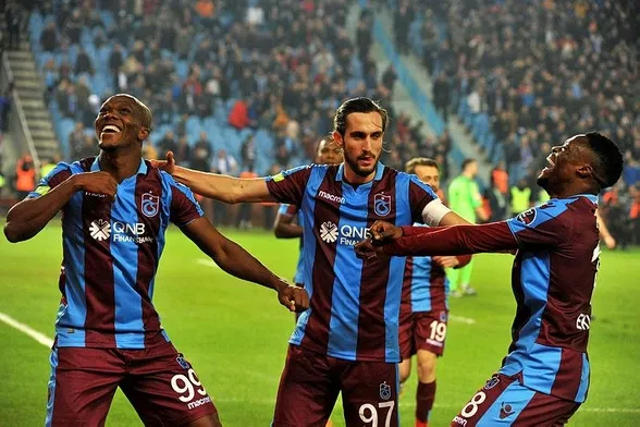 Trabzonspor taraftarları şampiyonluk istiyor-1