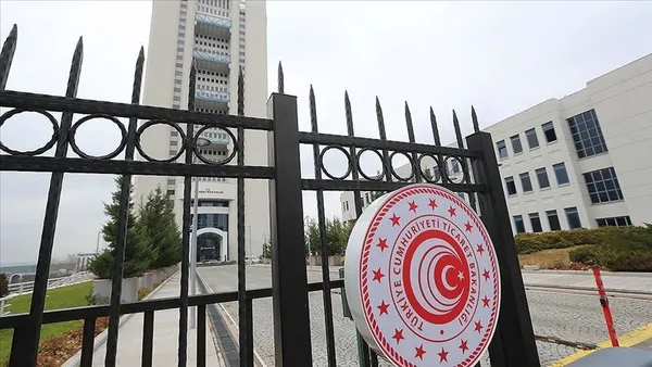 son-dakika-ticaret-bakanligindan-fahis-fiyat-artisi-yapan-208-firmaya-sok-ceza-1605084197692.jpg SON DAKİKA: Ticaret Bakanlığından fahiş fiyat artışı yapan 208 firmaya şok ceza-4
