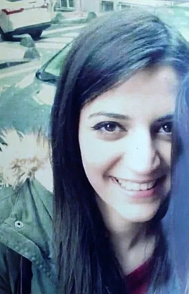 istanbulda-5-yil-once-staja-gidiyorum-diye-evden-ayrilan-genc-kiz-hala-kayip-1595486933211.jpg İstanbul’da 5 yıl önce ‘staja gidiyorum’ diye evden ayrılan genç kızdan hala haber alınamıyor-2