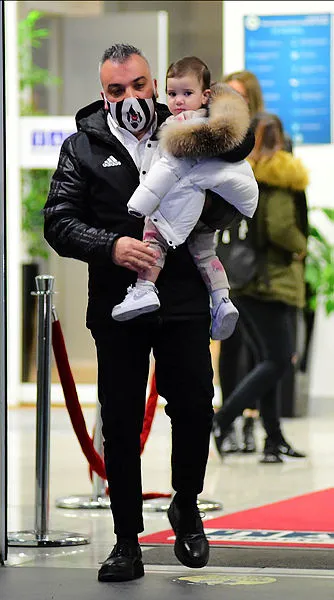 son-dakika-besiktas-evertondan-kiralik-olarak-kadrosuna-kattigi-cenk-tosunun-lisansini-cikardi-1612204687963.jpg Son dakika: Beşiktaş, Everton'dan kiralık olarak kadrosuna kattığı Cenk Tosun'un lisansını çıkardı-5