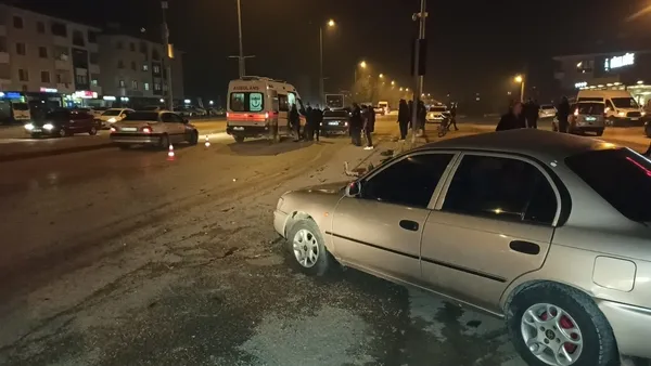 polis-yaralinin-ambulansa-binmesi-icin-adeta-yalvardi-1605644682073.jpg Düzce’de polis, yaralının ambulansa binmesi için adeta yalvardı-3