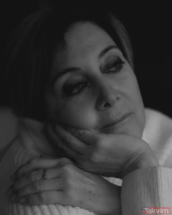 7 yıl evli kalmışlar! Tilbe Saran’ın eski eşi bakın kim çıktı! Yalı Çapkını’nda Seyran'ın psikoloğunu canlandıran Tilbe Saran meğer... - 10