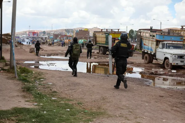 kaz-daglarinda-ormanlik-alanda-ortu-yangini-cikti-1673321111975.jpg Peru'da tansiyon düşmüyor! Protestolarda 14 kişi daha öldü-2