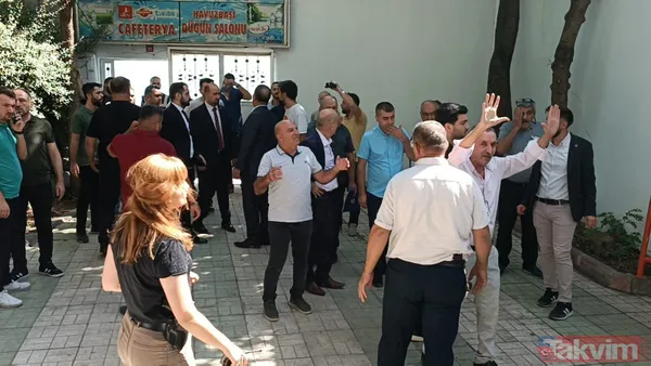 CHP Siirt İl Kongresi karıştı! Orak, taş, sandalye... - 3