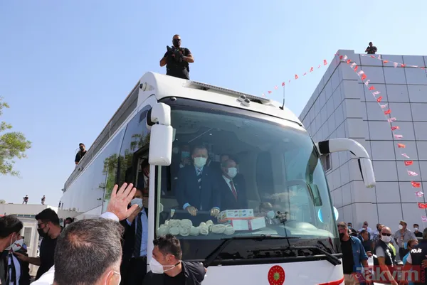 KKTC'de tarihi anlar! Başkan Recep Tayyip Erdoğan'a Oğuzhan Asiltürk ve Devlet Bahçeli de eşlik etti - 37