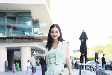 Sedef Avcı güzelliğiyle büyüledi