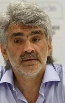 Uğur Tütüneker gözaltına alındı