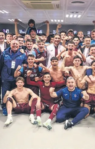 Avrupa’ya ders veriyor