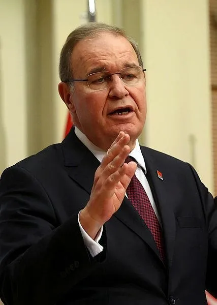 chpde-6-7-ekim-olaylarinin-eli-kanli-faili-selahattin-demirtas-ve-hdpyi-aklama-cabalari-tuncay-ozkandan-sonra-1647877827330.jpeg CHP'de 6-7 Ekim olaylarının eli kanlı faili Selahattin Demirtaş ve HDP'yi aklama çabaları: Tuncay Özkan'dan sonra Faik Öztrak-3