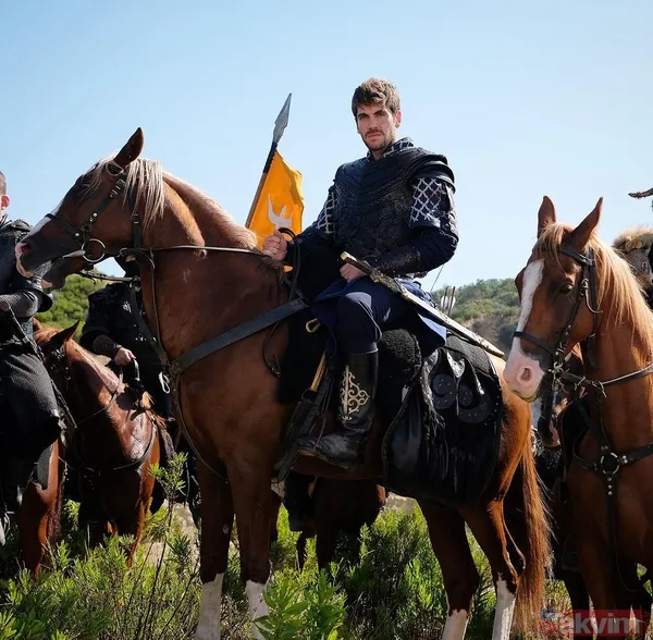 Kim Milyoner Olmak İster’e katılan Yasemin Sakallıoğlu bakın aslen nereli çıktı! İşte memleketi! Meğer İstanbul’da doğduktan sonra... - 13