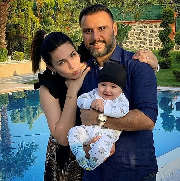 alisan-esi-buse-varol-kimdir-alisan-esi-kimdir-alisan-kaza-son-dakika-esi-cocugu-son-durum-nedir-1593004916840.jpg Alişan eşi Buse Varol kimdir? Alişan eşi kimdir? Alişan kaza son dakika eşi çocuğu son durum nedir?-4