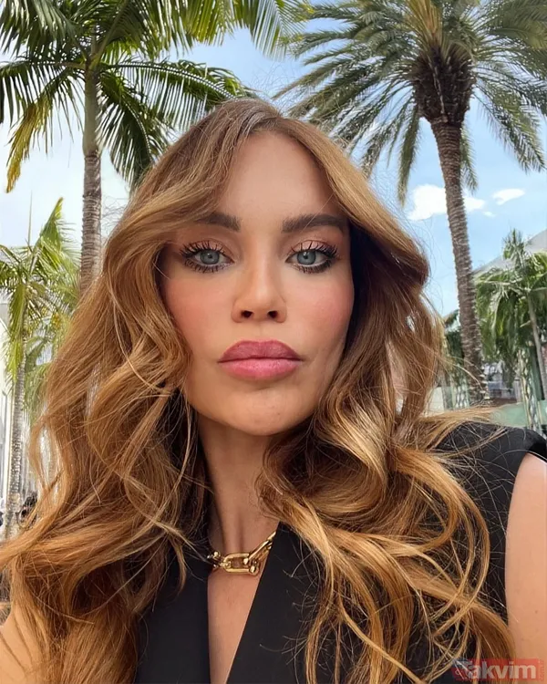 Ebru Şallı’nın “Berom” diye seslendiği oğluna bakın! Annesinin boyunu geçti! Son haline ünlüler kayıtsız kalmadı: Demet Şener, Esra Erol... - 6