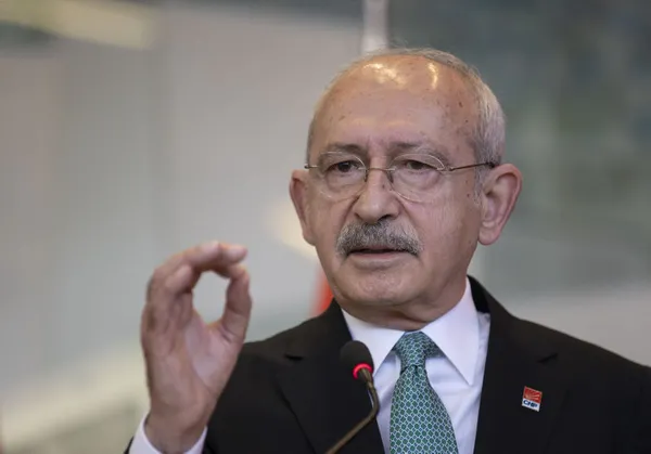 deva-partisi-genel-baskani-ali-babacanin-gozu-doymuyor-grup-kurmak-icin-chpnin-kapsini-calacak-2-vekil-daha-ve-1689317012171.jpg DEVA Partisi Genel Başkanı Ali Babacan'ın gözü doymuyor! Grup kurmak için CHP'nin kapsını çalacak: 2 vekil daha verin-4