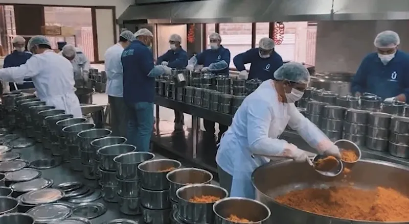 iste-kent-lokantalari-gercegi-hizmet-degil-reklam-cikti-besledigi-trol-ifsa-etti-1709645621141.jpg İşte "Kent Lokantaları" gerçeği! Hizmet değil reklam çıktı... Beslediği trol patlattı-3