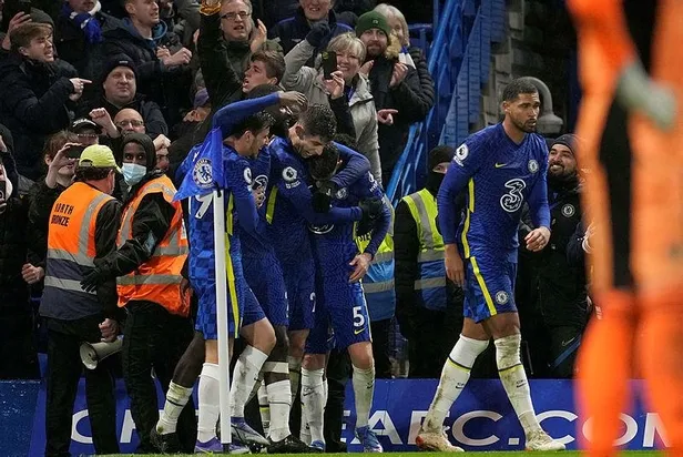 chelsea-leeds-united-karsisinda-son-dakika-3-puani-kapti-1639243233556.jpeg Chelsea - Leeds United karşısında son dakika 3 puanı kaptı!-2