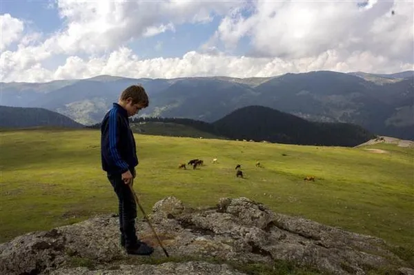 Eren'in yayladaki fotoğrafını o çekmiş...-2