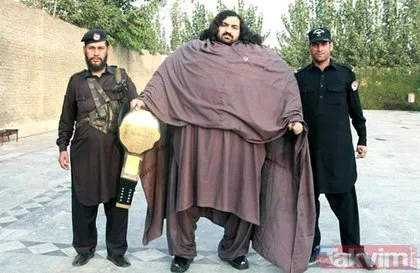 444 kiloluk Pakistanlı Hulk Arbab Khizer Hayat eş arıyor! Ama bazı şartları var...