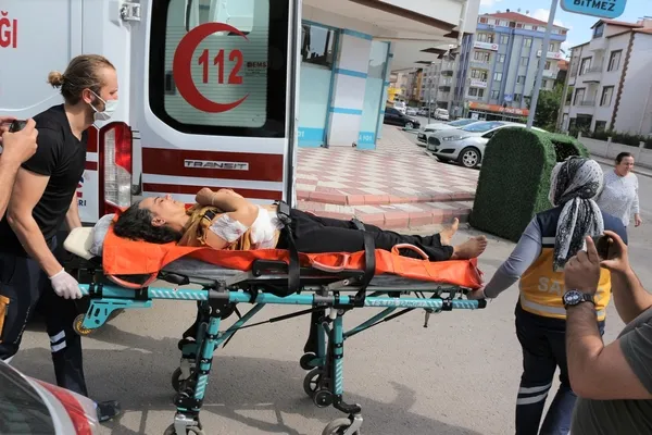 tartistigi-esini-7-yerinden-bicakladi-beni-aldatiyordu-namusum-icin-yaptim-1621179905319.jpg Tartıştığı eşini 7 yerinden bıçakladı: Beni aldatıyordu, namusum için yaptım-1