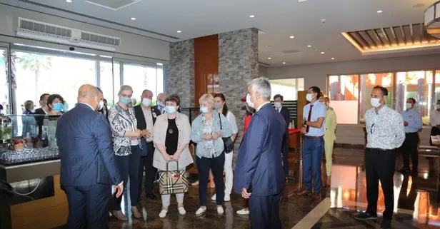 Koronavirüs nedeniyle Türkiye’ye kısıtlama uygulayan Rusya’da gelen heyet Antalya’da turizm tesislerini inceliyor
