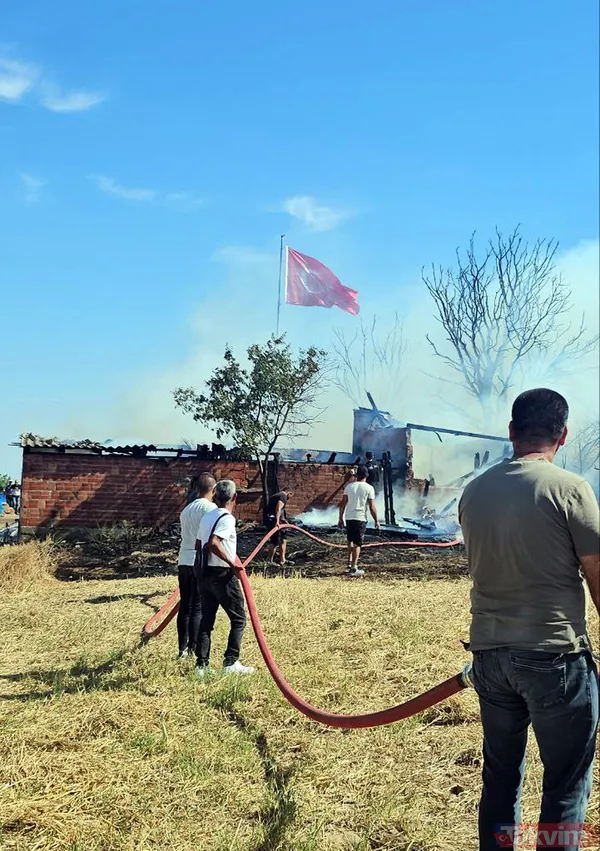 Edirne'de yangın, hayvanların barındığı ağıla sıçradı! - 3