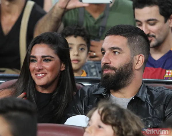 Arda Turan’ın eşi Aslıhan Doğan Turan’dan itiraflar peş peşe geldi! “Benim hayatımın bilinmeyen bir kısmı var” - 16