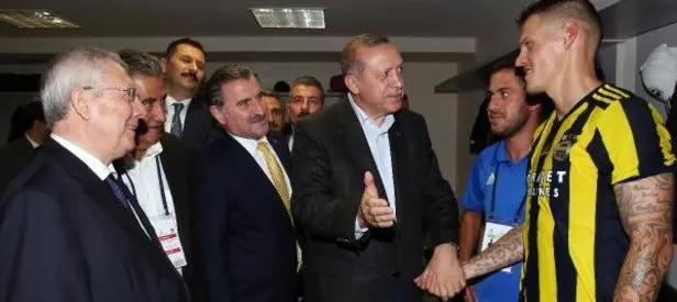 Erdoğan’dan Fenerbahçe soyunma odasına ziyaret