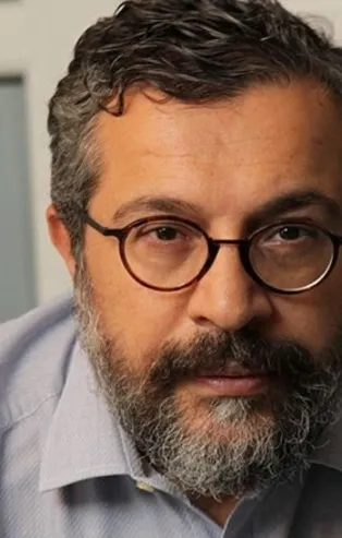 Soner Yalçın'dan sağlık profesörüne sansür!