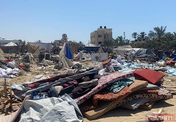 Soykırımcı İsrail alçak saldırısı sonrası El Mevasi'deki yıkım böyle görüntülendi! İşte kare kare vahşet - 49