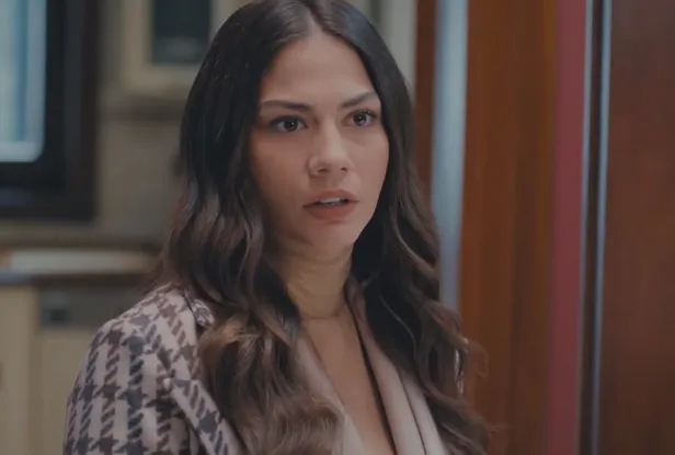 ansizin-ayriligi-seyircisini-sarsacak-final-sozleri-akillari-karistirdi-acun-ilicalidan-flas-adim-gelecek-haftalarda-1615028087478.jpg Ansızın ayrılığı seyircisini sarsacak! Final sözleri akılları karıştırdı! Acun Ilıcalı'dan flaş adım gelecek haftalarda-3