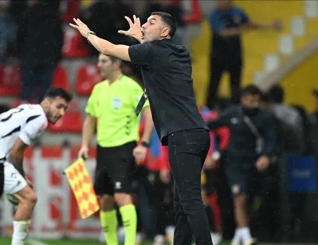Burak Yılmaz görevi bıraktı