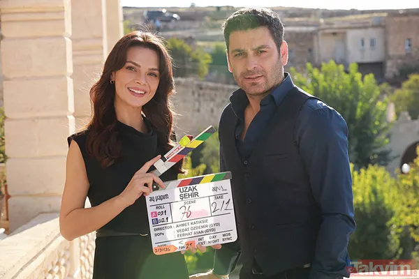 Uzak Şehir'in Cihan'ı Ozan Akbaba'nın güzeller güzeli eşi ortaya çıktı! Gören partneri Sinem Ünsal'a benzetti! 7 yıldır aynı yastığa baş koyuyorlar! - 7