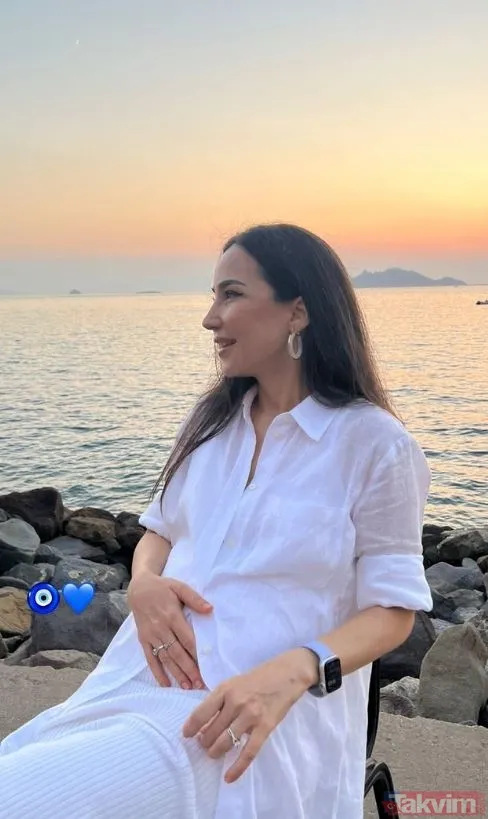 5 aylık hamile olan İpek Açar’dan karnı burnunda ilk poz! Merhum sanatçı Kayahan’ın eski eşi İpek Açar 2. kez anne olmaya hazırlanıyor... - 7