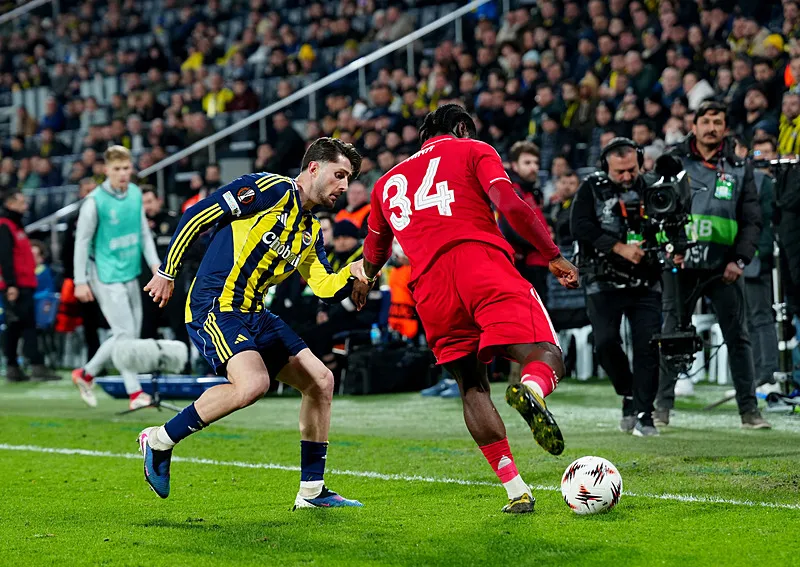 Spor yazarları Fenerbahçe-Nottingham Forest maçını yorumladı! - 14