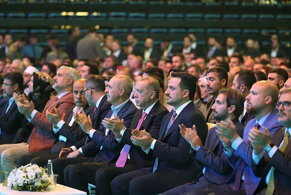 Son dakika: Başkan Erdoğan'dan TÜGVA 5. Olağan Genel Kurulu'nda asgari ücret açıklaması-2